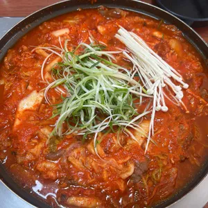 이정희차돌박이김치두루치기 대표 사진