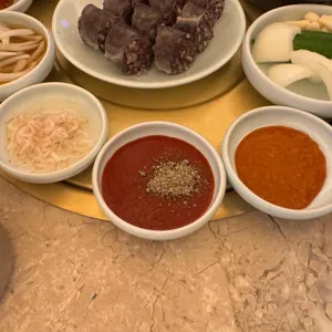 거대돼지국밥 사진