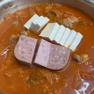 고기반햄반김치찌개&김치찜 대표 사진