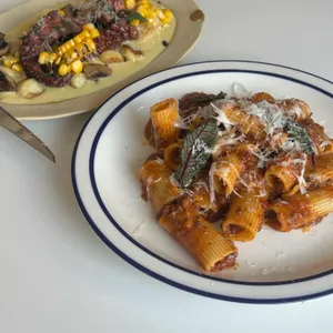 디프 대표 사진