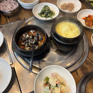 우렁이 쌈밥 사진 1