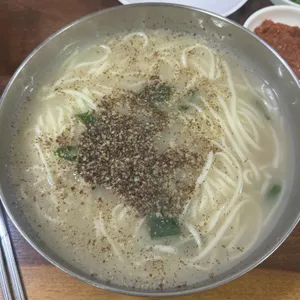 삼대째 전통칼국수 사진 2