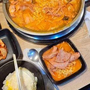 존슨부대찌개 사진