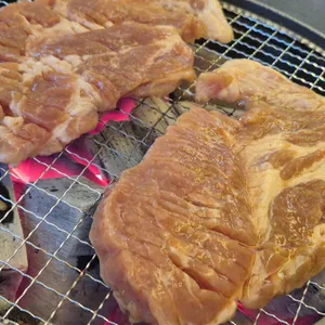 빽돈 대표 사진