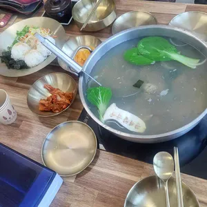황제바지락칼국수 대표 사진