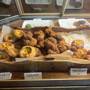 러스트 베이커리 리뷰 사진