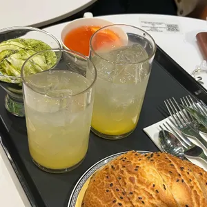 곤트란쉐리에 사진