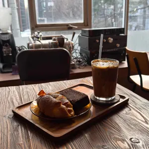 커피폴리 대표 사진