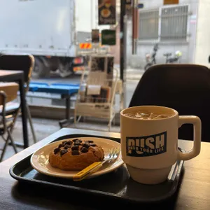 푸쉬 커피 대표 사진
