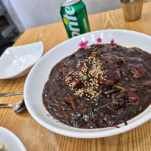진성원 사진