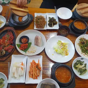 잔치 연 대표 사진