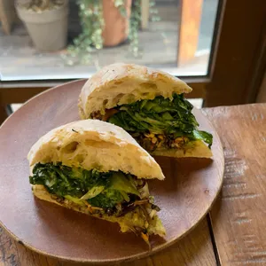 땡스오트 대표 사진