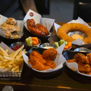 네키드윙즈 사진 1