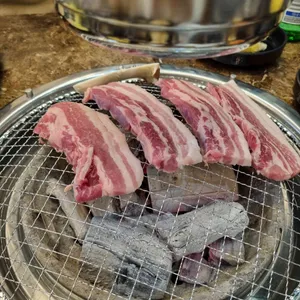 꽃살처럼 대표 사진