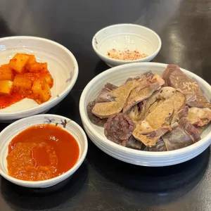 산더미 미성돼지국밥 대표 사진