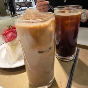 SHOP LCDC & 카페 이페메라 사진 1