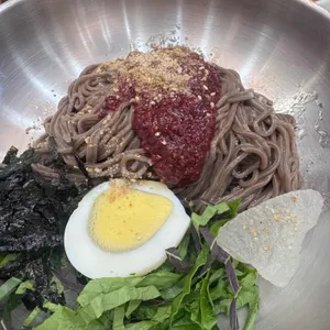 돈통마늘보쌈 사진 1