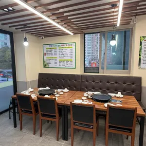 청도미나리뜯는돼지 대표 사진