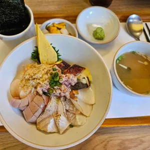 오복수산참치 사진