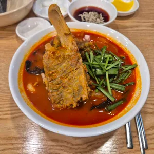 큰집 뼈대있는짬뽕 대표 사진