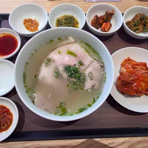 진돼지곰탕 대표 사진