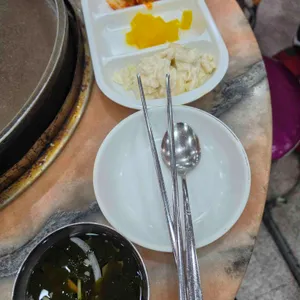 춘천집닭갈비본사직영철판구이 대표 사진