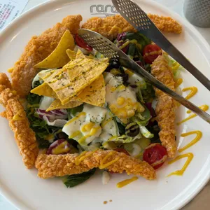 라라코스트 대표 사진