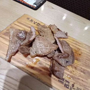 육쌈냉면 대표 사진