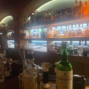 은밀 대표 사진