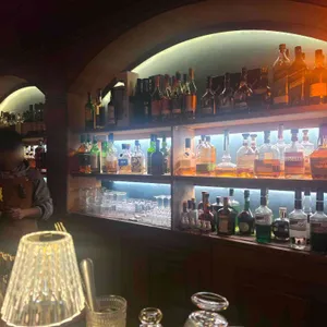 은밀 대표 사진