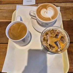 퍼먼트 대표 사진