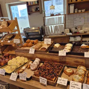 퍼먼트 대표 사진