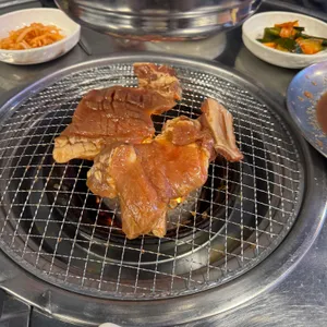 이숙성숯돼지 사진