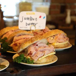 런던베이글뮤지엄 대표 사진