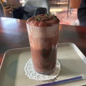 카페 머물다 사진 1