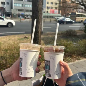 올웨이즈 어거스트 로스터리 대표 사진