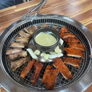 금강숯불닭갈비 메밀막국수 사진 1