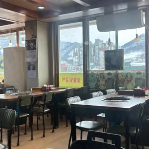 금강숯불닭갈비 메밀막국수 대표 사진