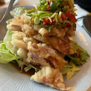 찌엔용 대표 사진