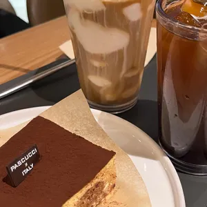 파스쿠찌 사진 2