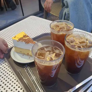 우즈베이커리 대표 사진