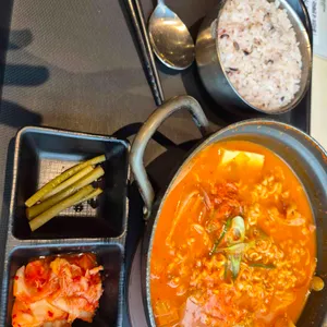 김옥희송탄부대찌개 사진 1