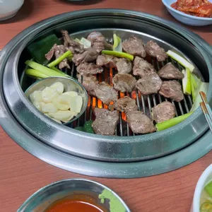 신사돼지뽈집 사진 1