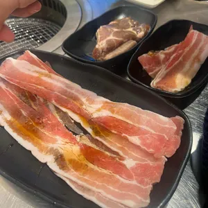 호르몬치치 사진 1