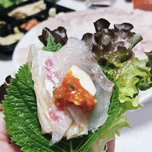 사량도 자연산횟집 사진