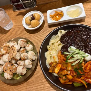 서담헌 대표 사진