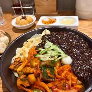 서담헌 사진
