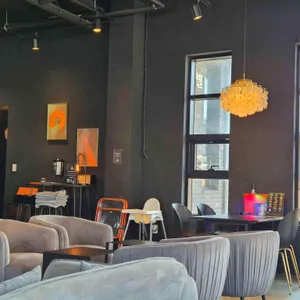 어보브 대표 사진