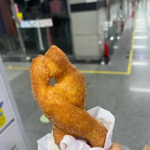 광장시장 찹쌀꽈배기 대표 사진