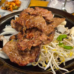 육개월 2관 사진
